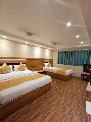 Deluxe Üç Kişilik Oda