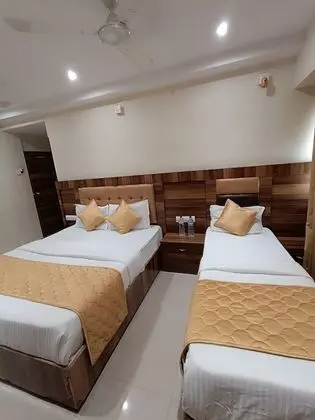 Deluxe Üç Kişilik Oda