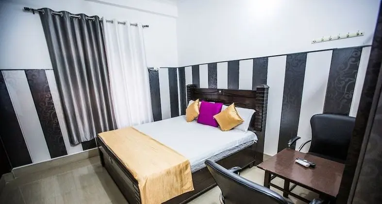 Deluxe Oda, Banyolu/Duşlu (AC)