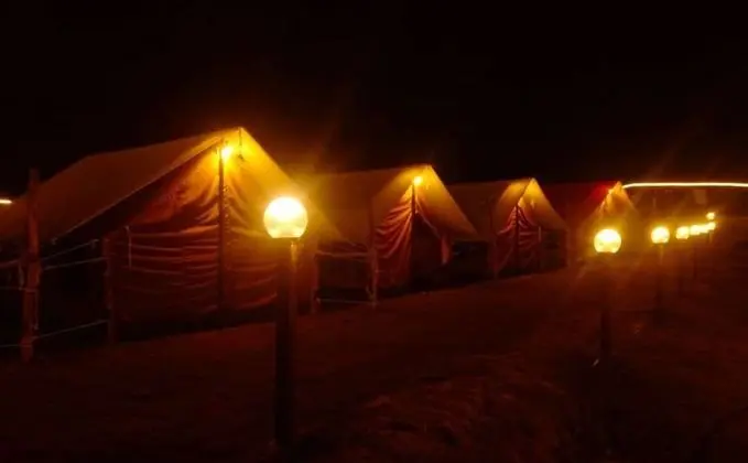 Luxury Tek Büyük Yataklı Oda