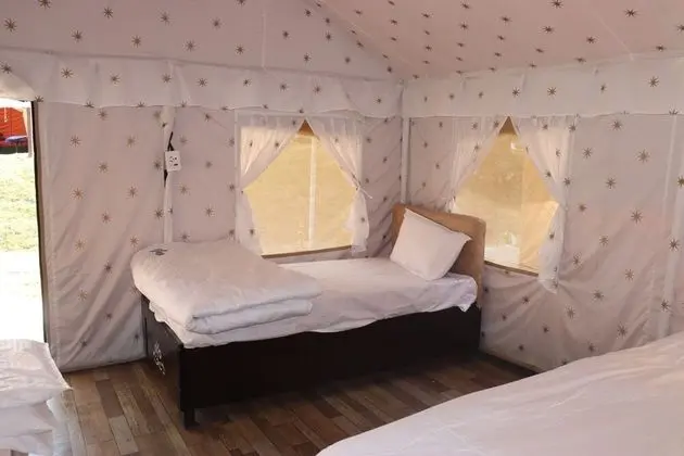 Luxury Tek Büyük Yataklı Oda