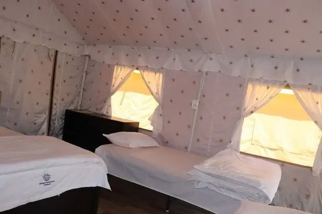 Luxury Tek Büyük Yataklı Oda