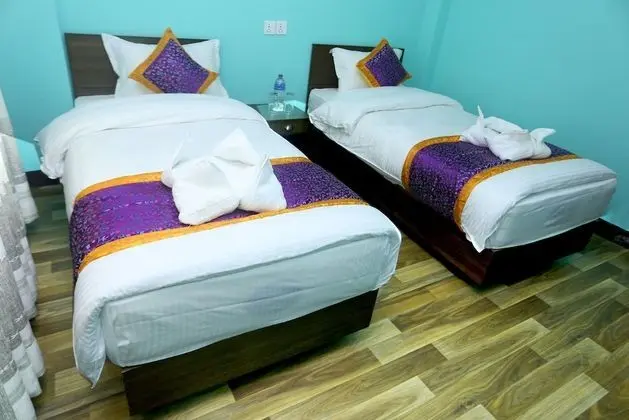 Basic Tek Büyük veya İki Ayrı Yataklı Oda