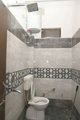 Basic Tek Büyük Yataklı Oda