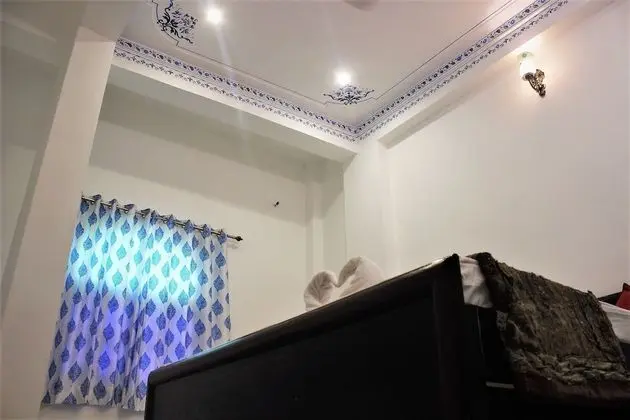 Basic Tek Büyük Yataklı Oda