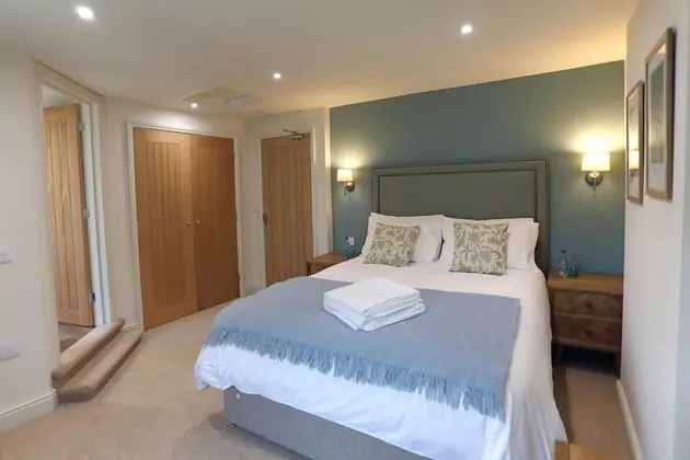 Deluxe Tek Büyük Yataklı Oda, Banyolu/Duşlu, Nehir Manzaralı (Room 2)