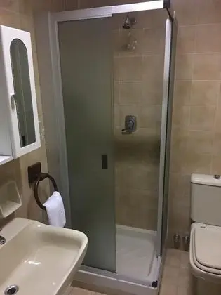 Standard İki Ayrı Yataklı Oda, Banyolu/Duşlu, Avlu Manzaralı (Camera Doppia )