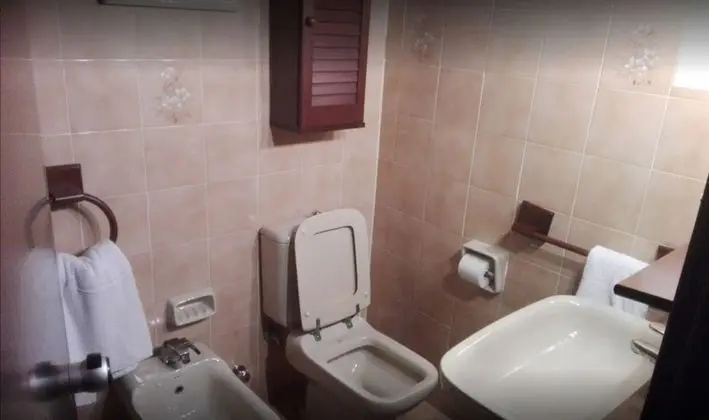 Standard Üç Kişilik Oda, Banyolu/Duşlu, Avlu Manzaralı