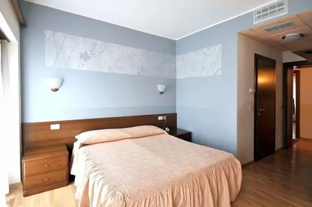 Tek Büyük veya İki Ayrı Yataklı Oda