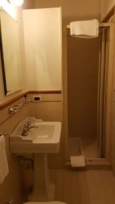 Basic Tek Kişilik Oda, 1 Tek Kişilik Yatak, Sigara İçilmez