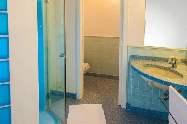 Standard Büyük Yataklı Tek Kişilik Oda