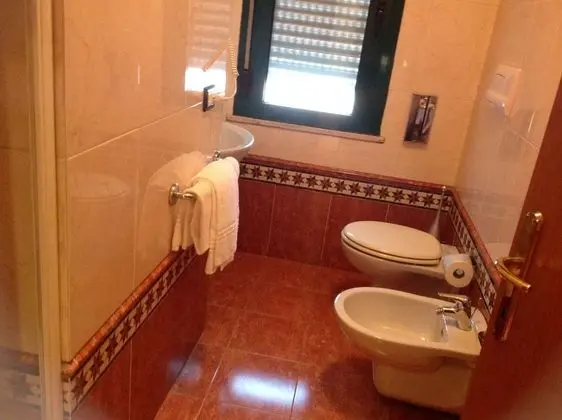 Basic Tek Büyük Yataklı Oda