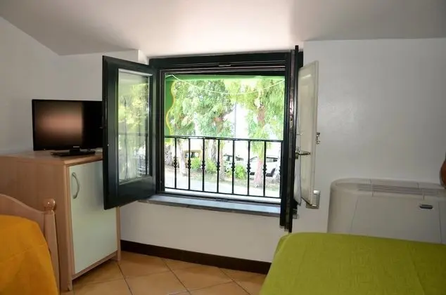 Basic Üç Kişilik Oda