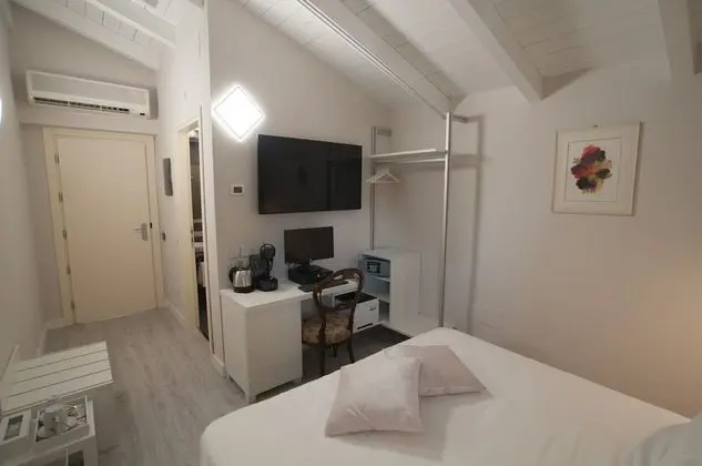 Comfort Tek Büyük veya İki Ayrı Yataklı Oda