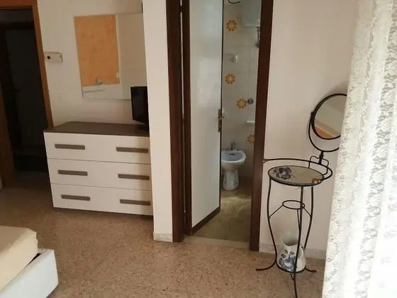 Tek Büyük Yataklı Oda