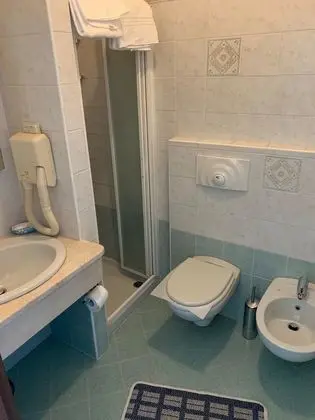 Tek Büyük veya İki Ayrı Yataklı Oda, Sigara İçilmez