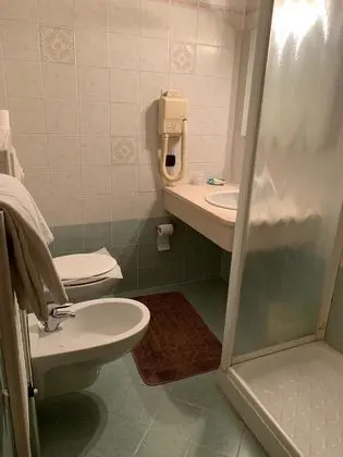 Tek Büyük veya İki Ayrı Yataklı Oda, Sigara İçilmez