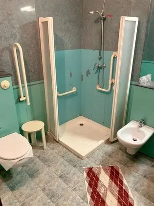 Tek Kişilik Oda, 1 Tek Kişilik Yatak, Sigara İçilmez, Dağ Manzaralı