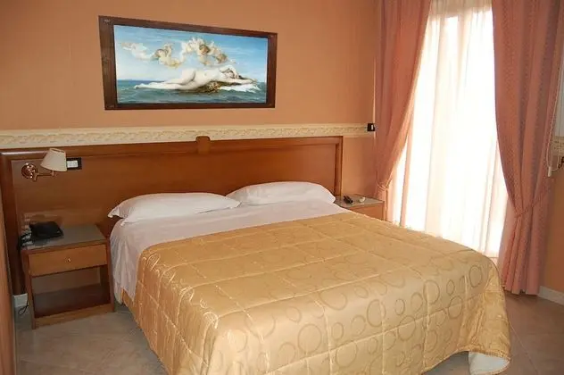 Deluxe Tek Büyük Yataklı Oda, Balkon