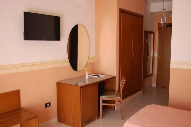 Deluxe Tek Büyük Yataklı Oda, Balkon