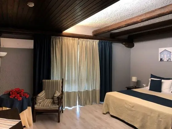 Üç Kişilik Oda