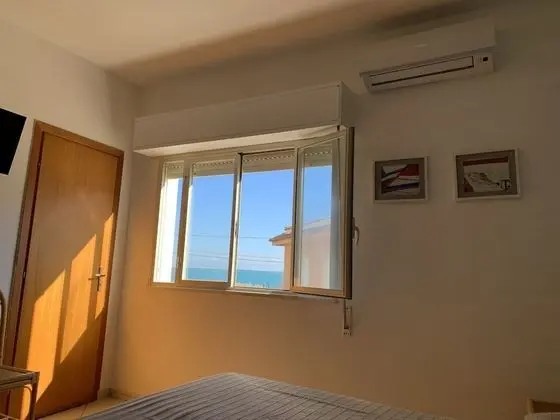 Standard Üç Kişilik Oda, Deniz Manzaralı (Camera n. 2)