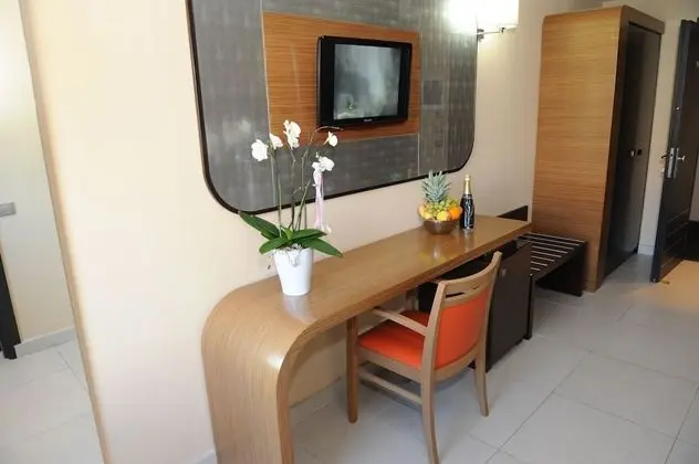 Deluxe Üç Kişilik Oda