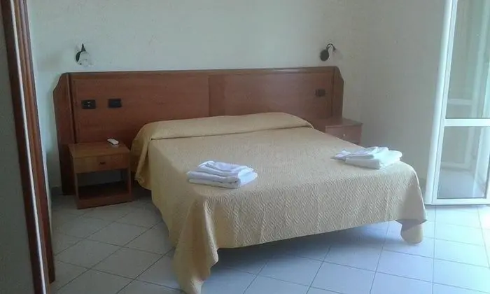 Tek Büyük Yataklı Oda, Balkon