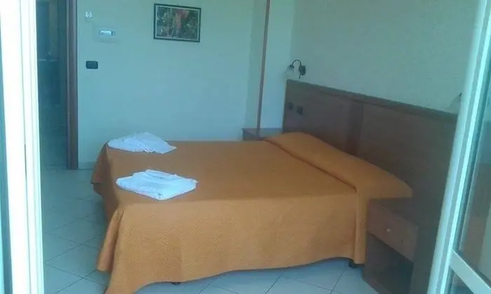 Tek Büyük Yataklı Oda, Balkon