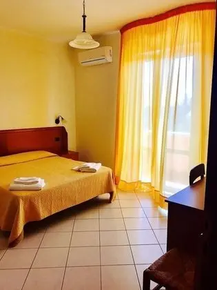 Üç Kişilik Oda, Balkon