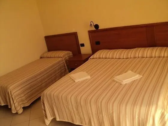 Üç Kişilik Oda, Balkon