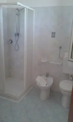 Üç Kişilik Oda, Balkon