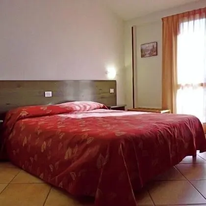 Standard Tek Büyük Yataklı Oda, Dağ Manzaralı