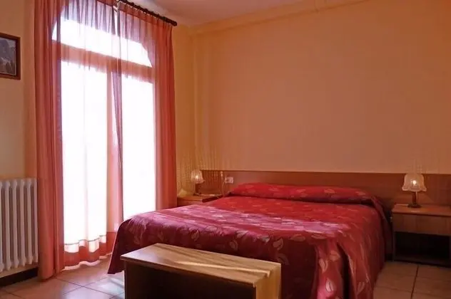 Standard Tek Büyük Yataklı Oda, Dağ Manzaralı