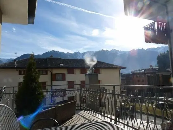 Standard Üç Kişilik Oda, Dağ Manzaralı