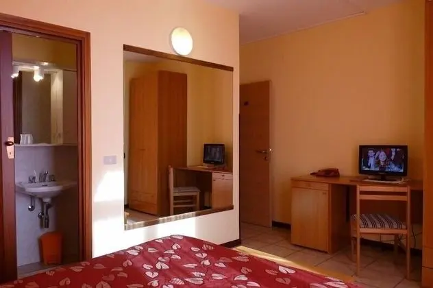 Standard Üç Kişilik Oda, Dağ Manzaralı