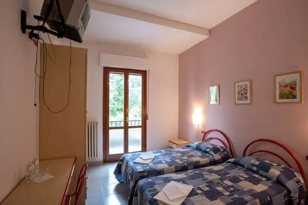 Standard Tek Büyük veya İki Ayrı Yataklı Oda