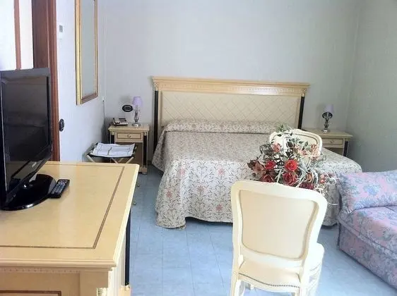 Classic Tek Büyük veya İki Ayrı Yataklı Oda, Balkon