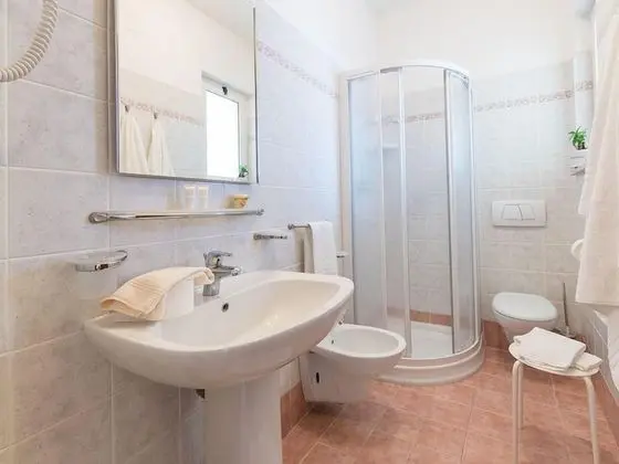 Üç Kişilik Oda, Balkon