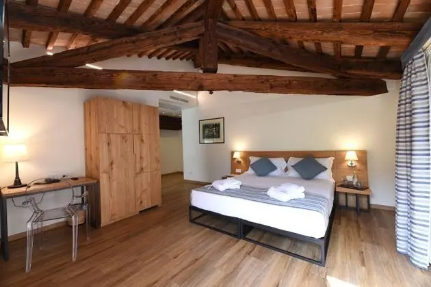 Comfort Tek Büyük veya İki Ayrı Yataklı Oda