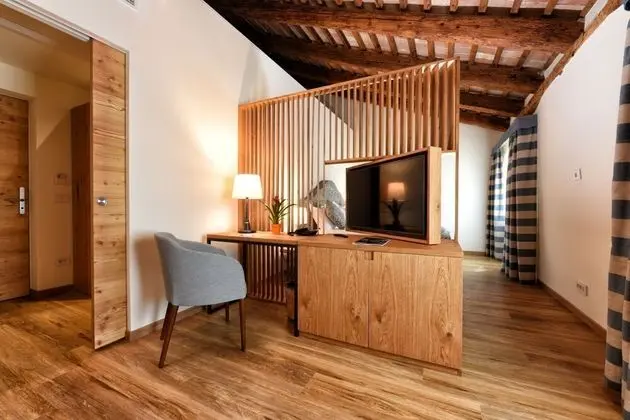 Junior Süit, Bahçe Manzaralı