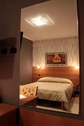 Classic Tek Büyük Yataklı Oda