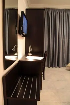 Classic Tek Büyük Yataklı Oda