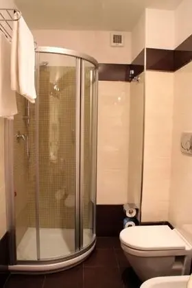 Classic Tek Büyük Yataklı Oda