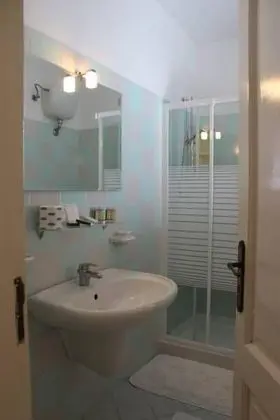 Panoramic Tek Büyük Yataklı Oda, Balkon, Deniz Manzaralı