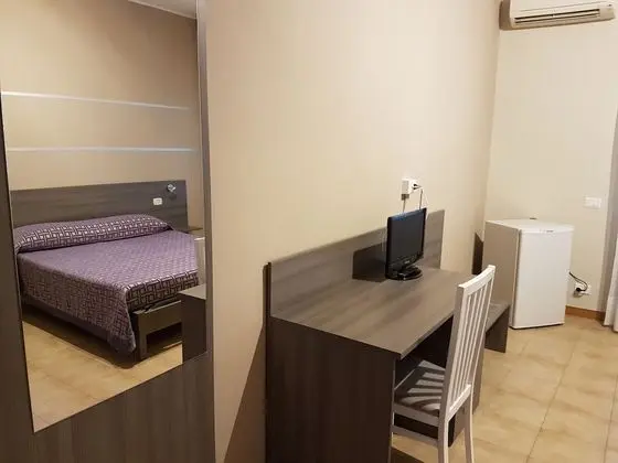 Üç Kişilik Oda