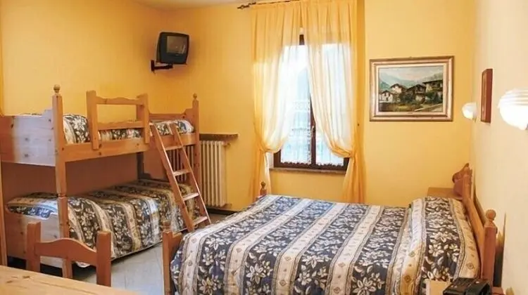 Dört Kişilik Oda