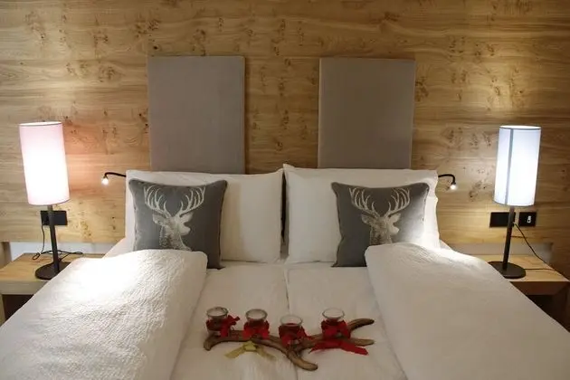 Basic Tek Büyük Yataklı Oda