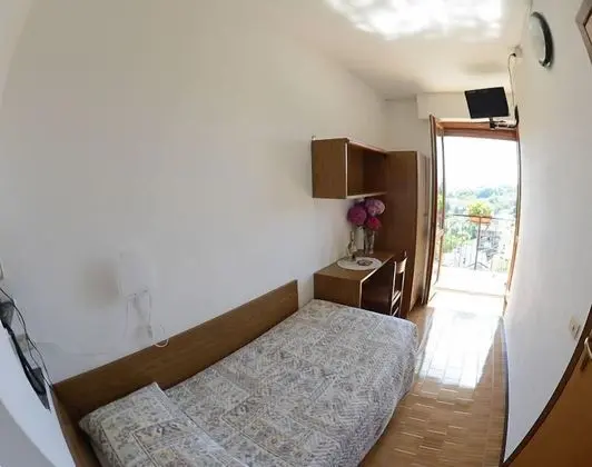 Tek Kişilik Oda, 1 Tek Kişilik Yatak