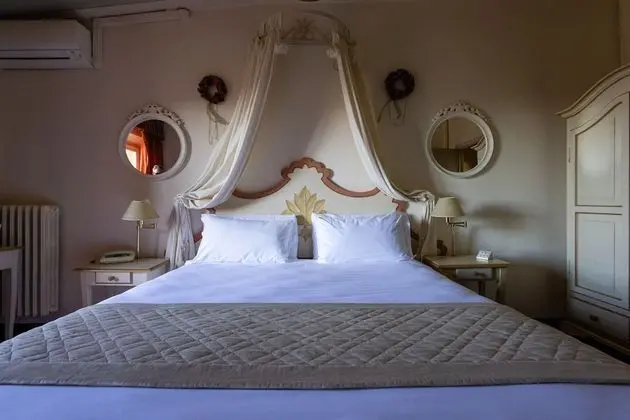 Superior Tek Büyük Yataklı Oda